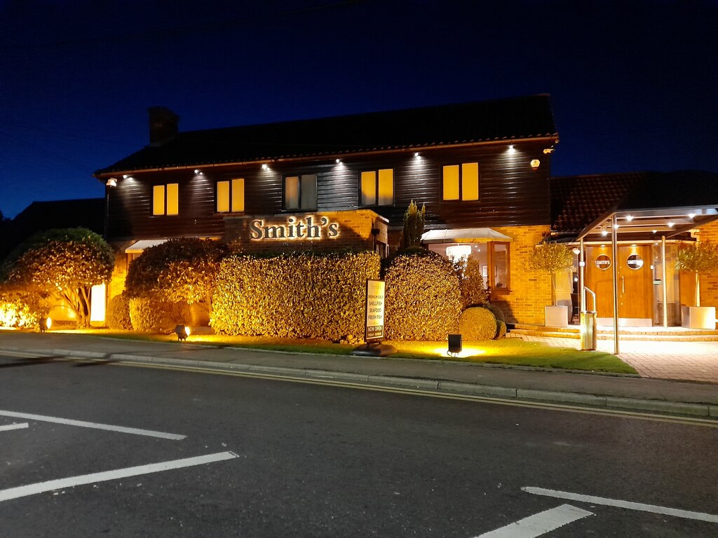 Smith's Restaurant, Ongar © David Howard :: Geograph Britain And Ireland