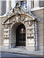 Arched entrance to the Old Bailey