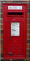 SE9136 : George VI postbox, North Newbald by JThomas