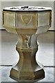 SK1969 : Ashford in The Water, Holy Trinity Church: c14th octagonal font with quatrefoil stem by Michael Garlick