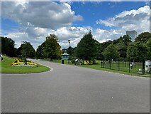 SK3387 : Looking into Weston Park by Mr Ignavy