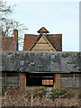 SO9154 : Pigeoncote at Churchill Wood Farm, Worcestershire by Chris Allen
