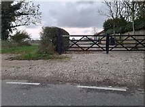 TQ4895 : The entrance to Blackbird's Farm near Lambourne End by David Howard