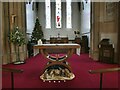 SE4133 : Garforth St Mary: altars by Stephen Craven