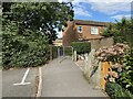 Footpath from Barnard Close to Cumberland Crescent, Lillington