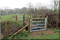 Pompren ger Cwm Ydw / Footbridge near Cwm Ydw