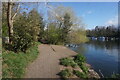 Thames Path towards Kingston upon Thames