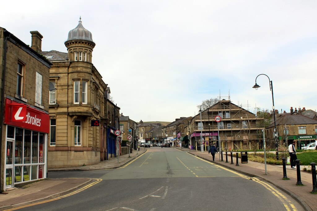 Bank Street, Rawtenstall © Chris Heaton :: Geograph Britain and Ireland