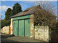 Small building of unknown purpose in Gaprigg Lane (2)