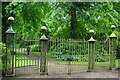 SJ8959 : Ornamental Gates by Kevin Waterhouse