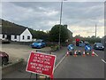 Bi-lingual road sign at roadworks