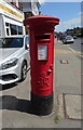 George VI postbox on Welling High Street
