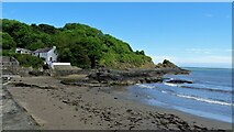 SN0140 : Cwm-yr-Eglwys Beach by Kevin Waterhouse