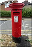 TQ2869 : Elizabeth II postbox on Eastfields Road, Mitcham by JThomas