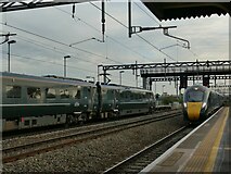 SU1485 : Passing trains at Swindon by Stephen Craven