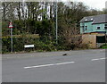 Warning sign - road narrows, Tonna