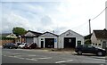 Garage on London Road, Shipmans