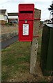 Elizabeth II postbox on Eastwood Road, Rayleigh