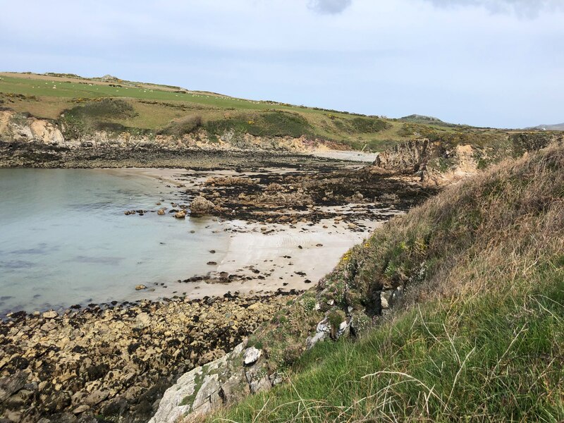 Porthlysgi Bay © Eirian Evans :: Geograph Britain and Ireland