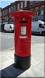 TQ2476 : George V postbox on New King's Road by JThomas