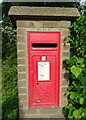 Elizabeth II postbox on Welley Road, Wraysbury