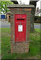 George VI postbox on Rollestone Road, Holbury