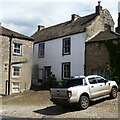 Middleham houses [17]