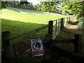 Warning sign - don?t feed the horses