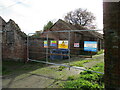 Former  farmyard  entrance  to  Manor  Farm