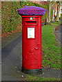 Linton Road post box in Penn, Wolverhampton