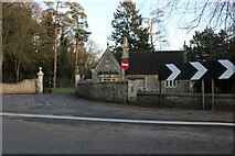 SU2489 : Lodge at the entrance to Cranfield University, Shrivenham by David Howard