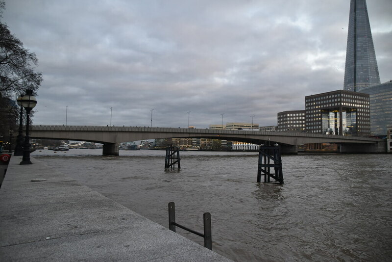 london-bridge-n-chadwick-geograph-britain-and-ireland