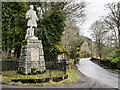 Monument beside road at Keltneyburn