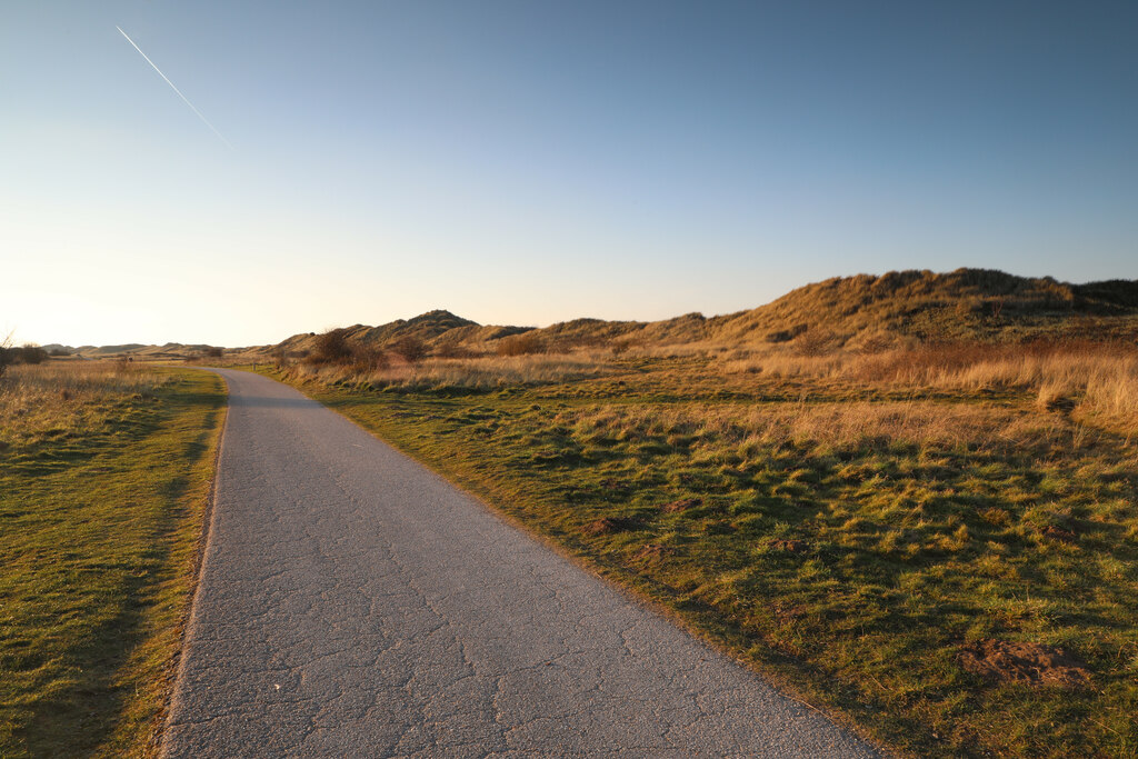 track-in-the-warren-point-of-ayr-andy-waddington-geograph-britain