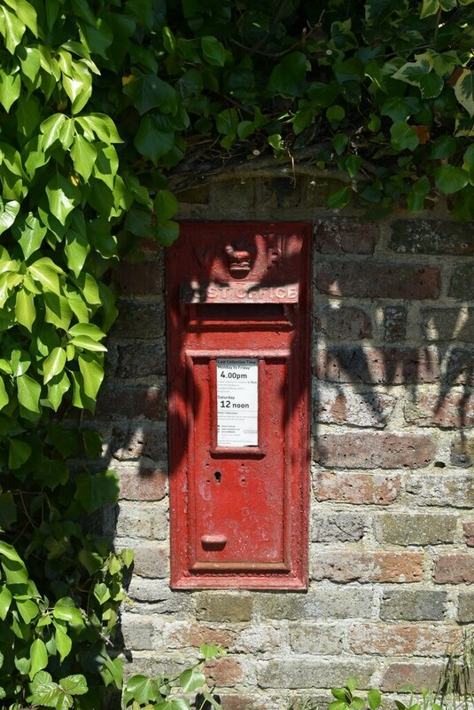 Victorian postbox, Flemings © N Chadwick :: Geograph Britain and Ireland