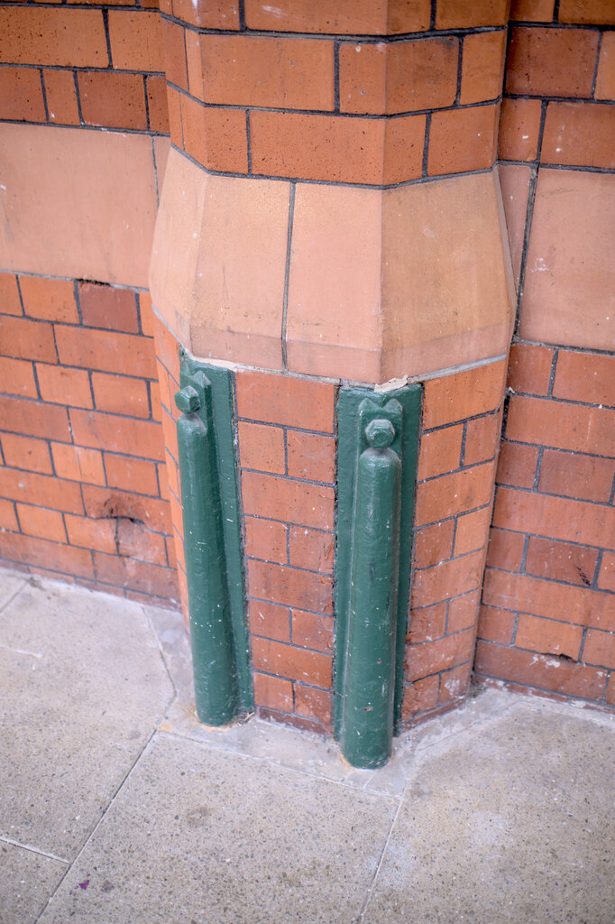 Attention to detail \u00a9 Bob Harvey :: Geograph Britain and Ireland