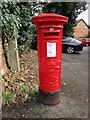 Edward VII postbox, Front Street, Birstall