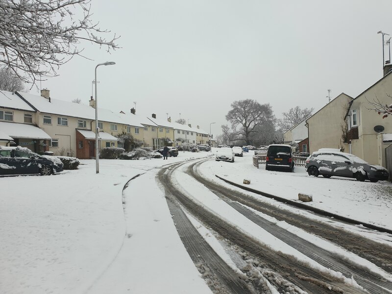 Garford Crescent in the snow © Oscar Taylor :: Geograph Britain and Ireland