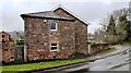 House at Hemblesgate on west side of B6413