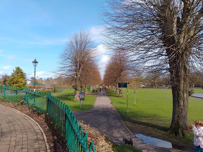 Victoria Park path © Oscar Taylor :: Geograph Britain and Ireland