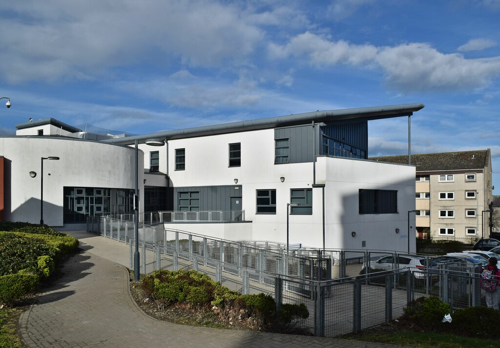 Fountain Medical Centre, Woodside,... © Bill Harrison Geograph