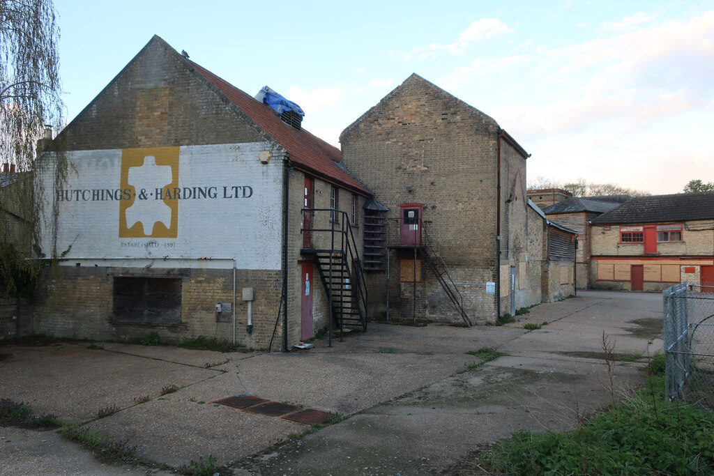 Hutchings & Harding, Sawston © Hugh Venables :: Geograph Britain and ...