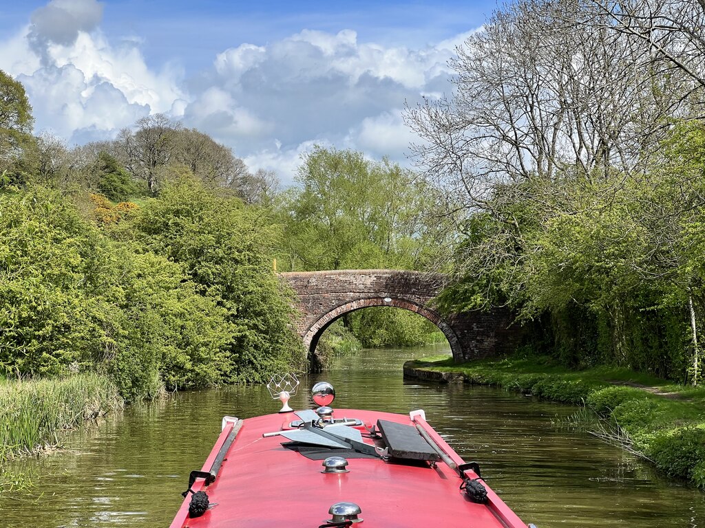 Approaching Bridge 51 On The Grand Union... © Andrew Abbott :: Geograph ...