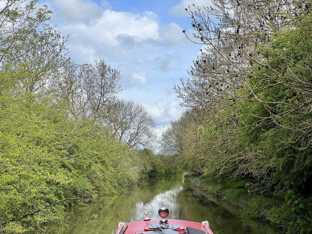 grand-union-canal-andrew-abbott-geograph-britain-and-ireland