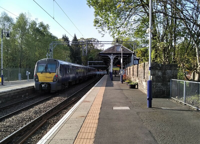 Milngavie Station © Richard Sutcliffe :: Geograph Britain And Ireland