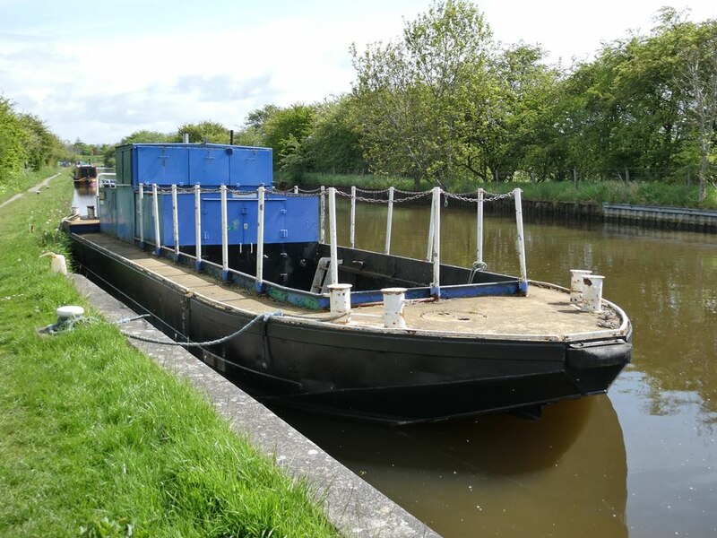 Canal Maintenance Vessel © Oliver Dixon :: Geograph Britain And Ireland