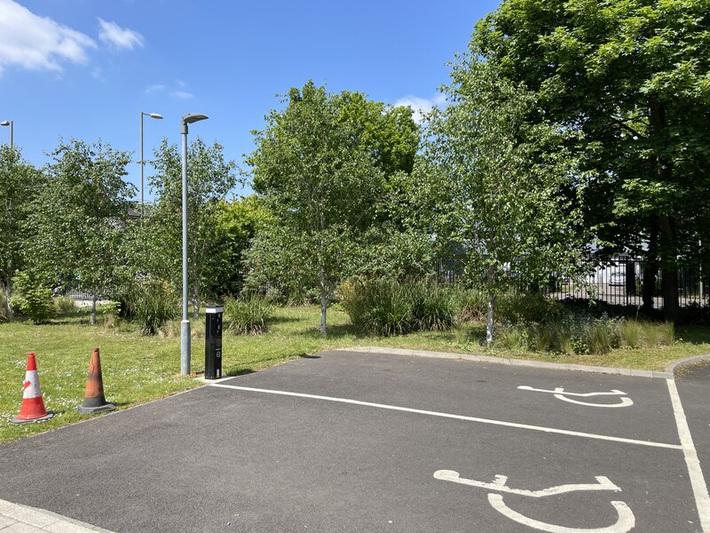 Farnborough College of Technology (FCOT) © Mr Ignavy :: Geograph ...