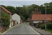 TA2068 : Cliff Road, Sewerby by Chris Heaton