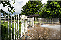 S1752 : Liskeveen House, entrance gateway, Liskeveen, Co. Tipperary (2) by Mike Searle