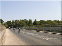 SE4242 : Cyclists on Thorner Road bridge by Stephen Craven